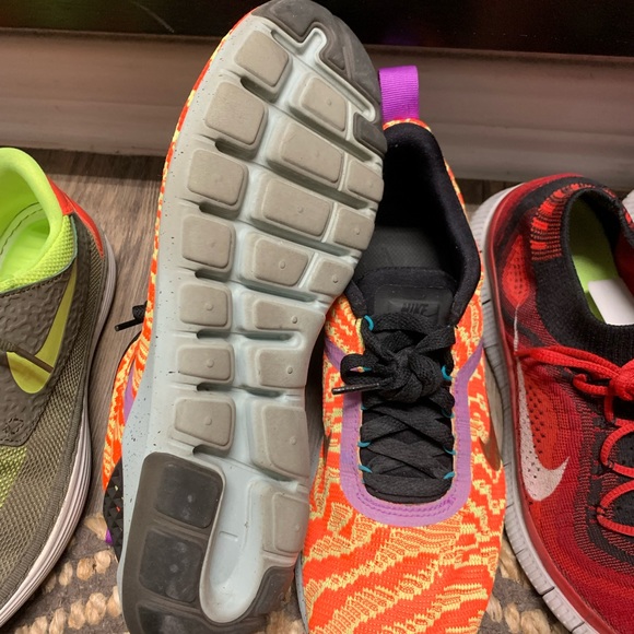 Nike - Picture 5 of 7